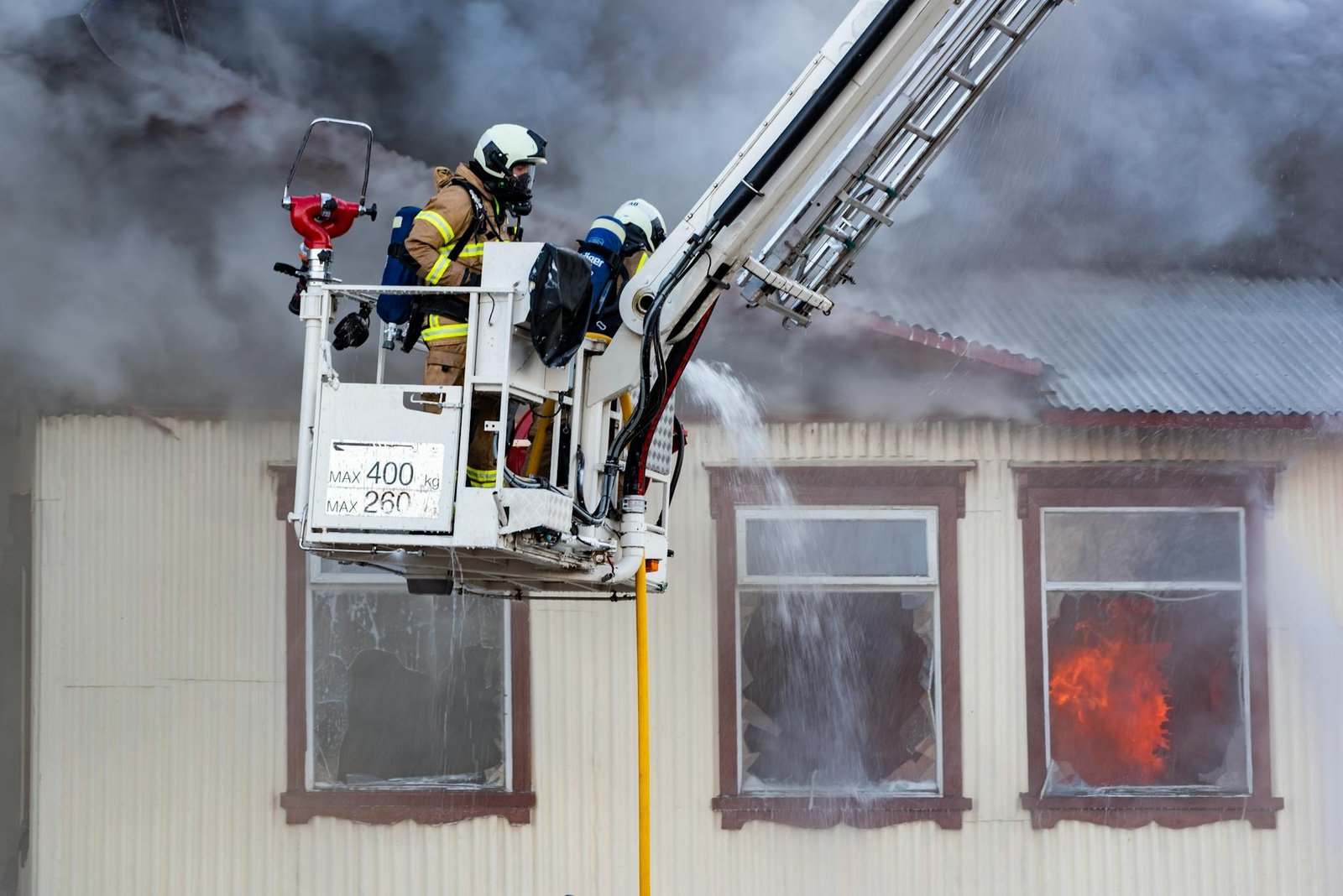 CO2 Fire Extinguishers: A Comprehensive Guide for Industrial and Commercial Safety in India